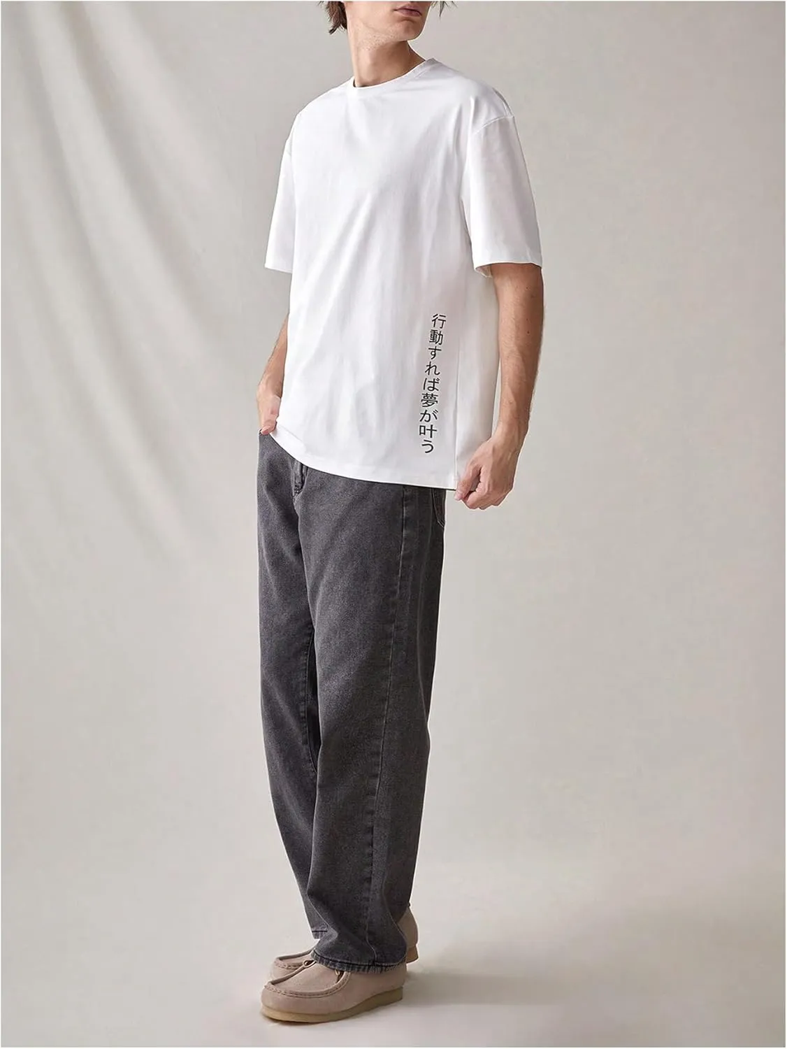 GORGLITTER Men's Japanese Letter Graphic Tee Top Oversized Short Sleeve Casual Aesthetic Print T-Shirt