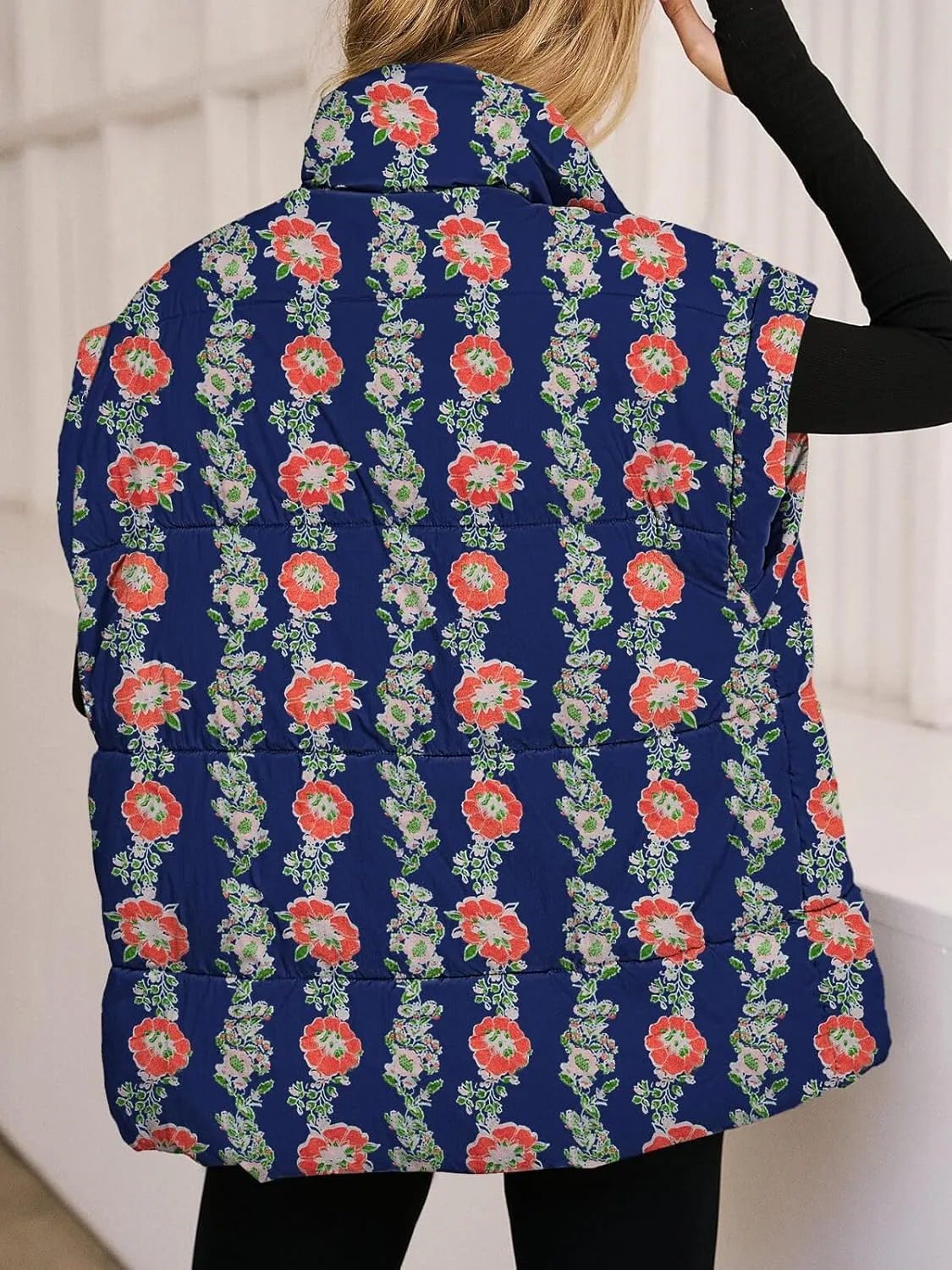 Tankaneo Womens Floral Oversized Puffer Vest Cap Sleeve Winter Warm Puffy Quilted Jackets Coat