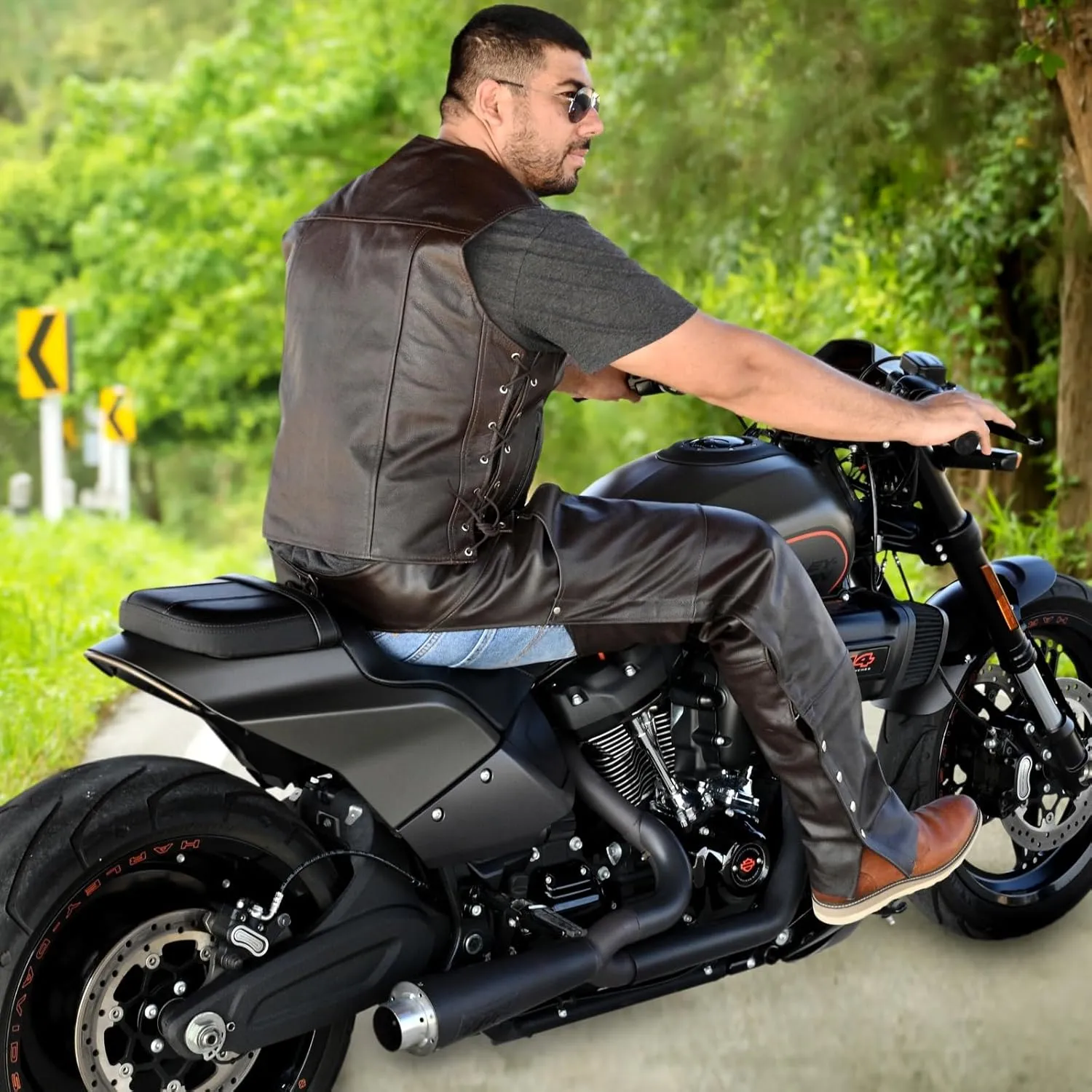 Touch&Torn Motorcycle Leather Vest for Men With Concealed Pocket Adjustable Laces Biker Riders Leather Vest