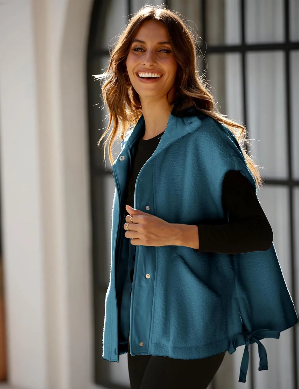 Women Oversized Fleece Vest Trendy Sleeveless Button Down Fuzzy Sherpa Jacket Winter Warm Outerwear Vest with Pockets