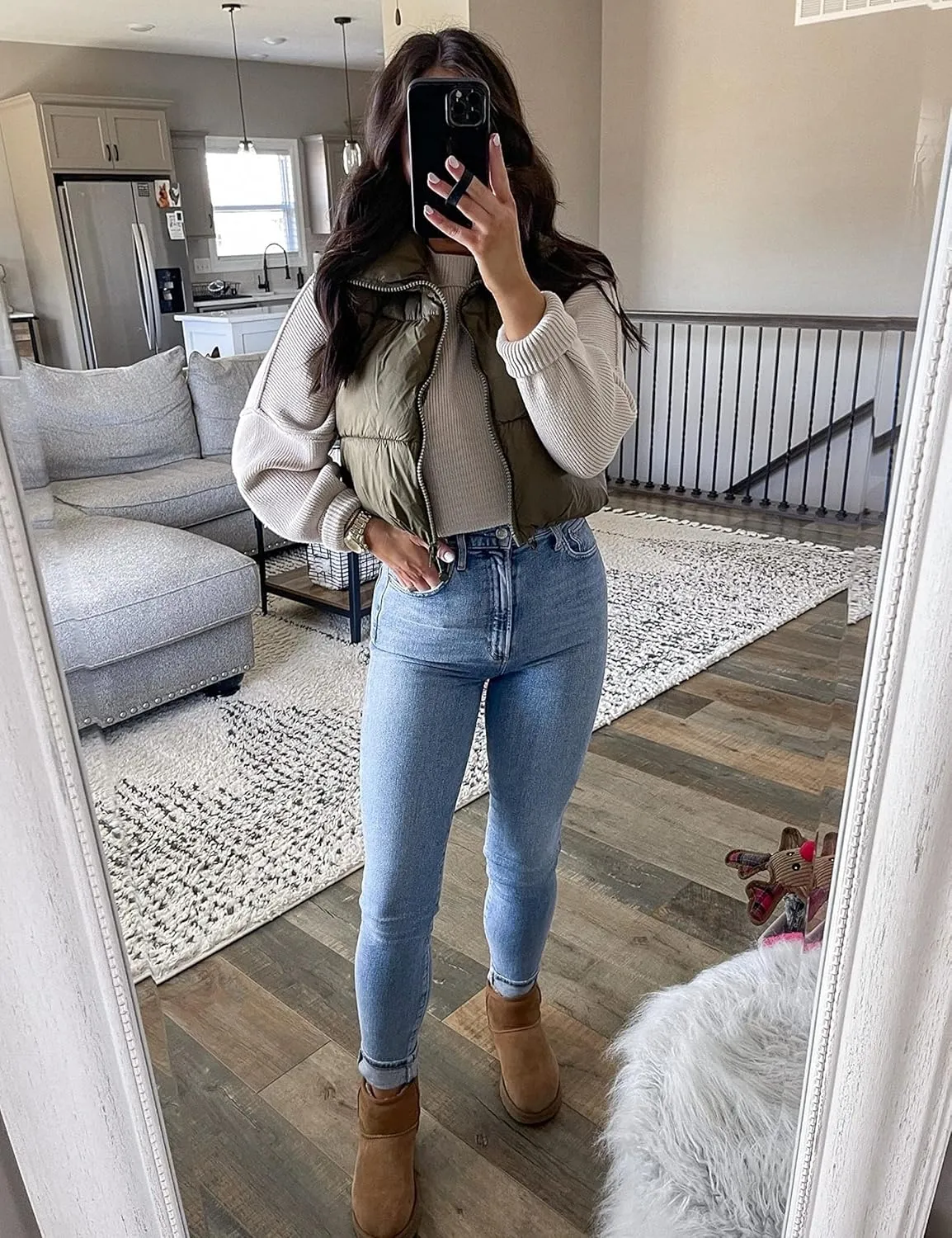 Zhiyouni Womens Cropped Puffer Vest Lightweight Sleeveless Stand Collar Short Padded Vest Gilet